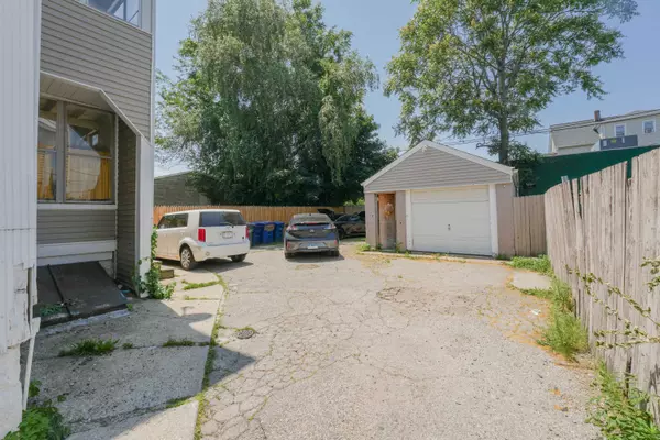 2395 Main Street, Bridgeport, CT 06606