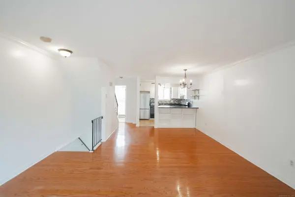 104 Coalpit Hill Road #B8, Danbury, CT 06818