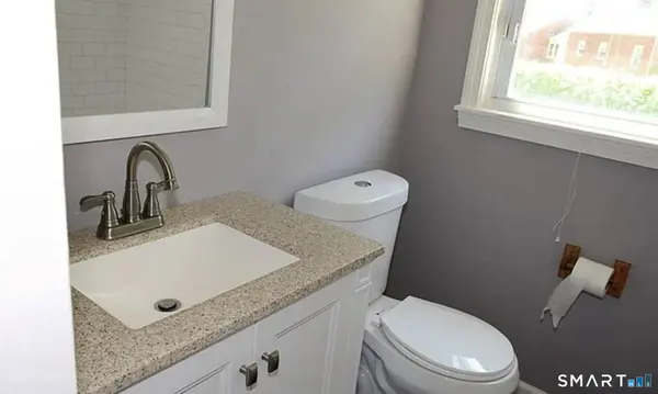 122 Oberlin Road, Hamden, CT 06514