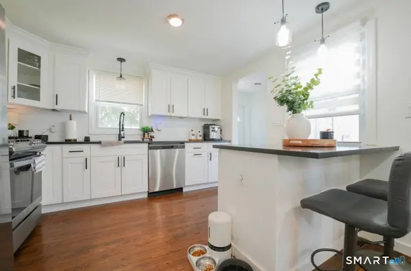 37 Quaker Road, Hamden, CT 06517