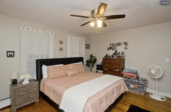 47 Taylor St, Holyoke, MA 01040