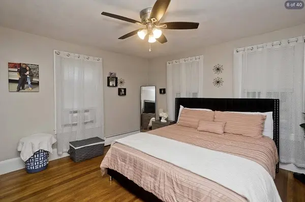 47 Taylor St, Holyoke, MA 01040