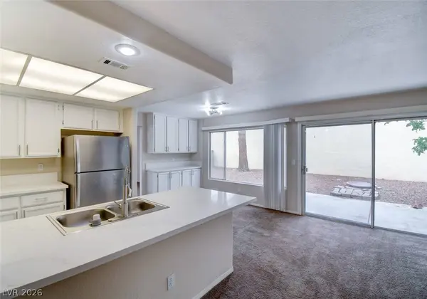 2873 Moonlight Bay LN, Las Vegas, NV 89128