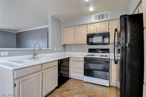 5710 E Tropicana AVE #2007, Las Vegas, NV 89122