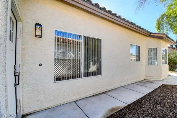 928 Nellie Jo DR, Las Vegas, NV 89123