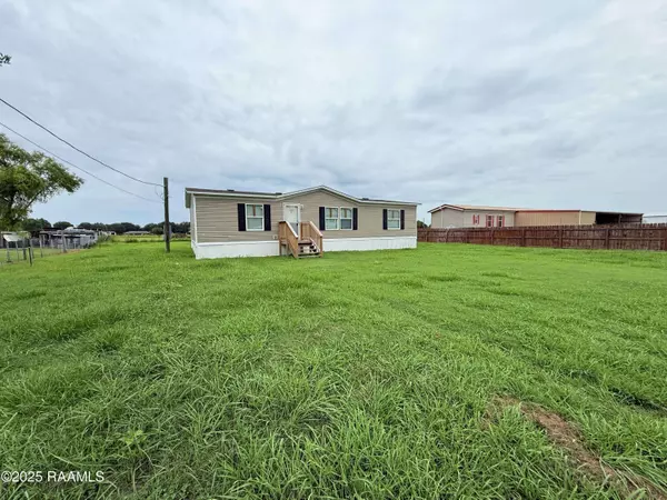 1083 Eunice RD, St. Martinville, LA 70582