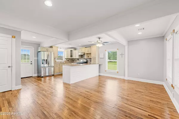 1141 Simon Angelle RD, Arnaudville, LA 70512