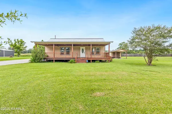 1141 Simon Angelle RD, Arnaudville, LA 70512