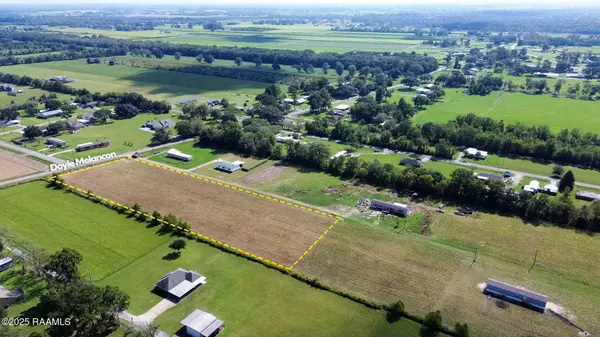 000 Doyle Melancon RD, Breaux Bridge, LA 70517