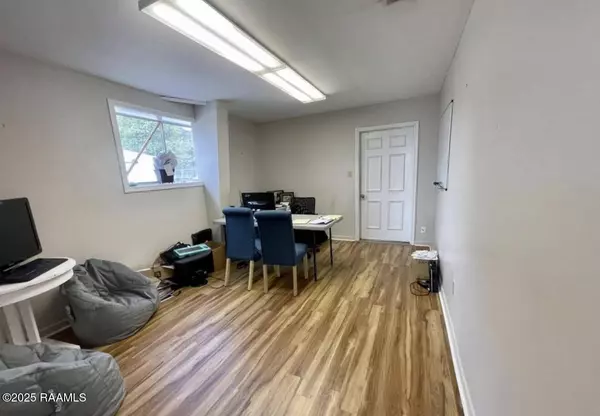 141 Industrial Pkwy, Lafayette, LA 70508