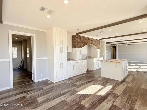 1084 Huval ST, Breaux Bridge, LA 70517