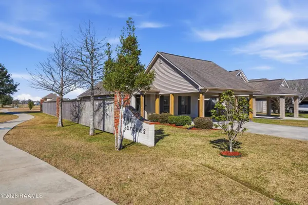 103 Acacia LN, Abbeville, LA 70510