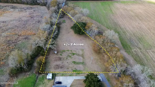 221 N Girouard RD, Broussard, LA 70518