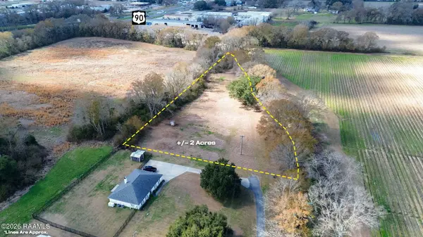 221 N Girouard RD, Broussard, LA 70518