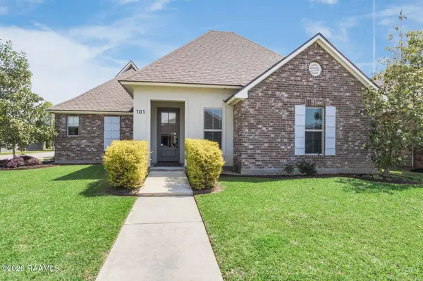 101 Copper Hill DR, Youngsville, LA 70592