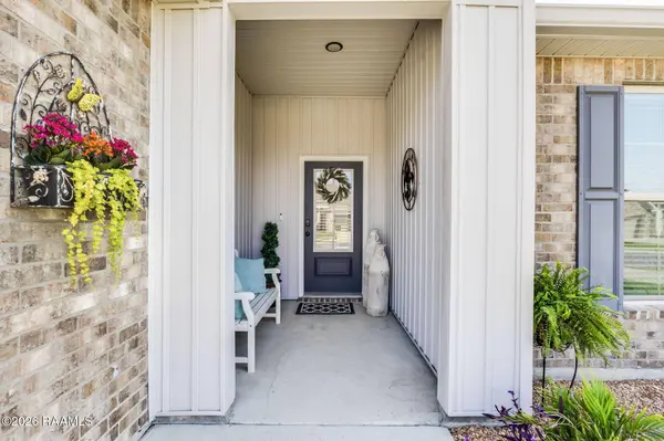 212 Crescent View LN, Duson, LA 70529