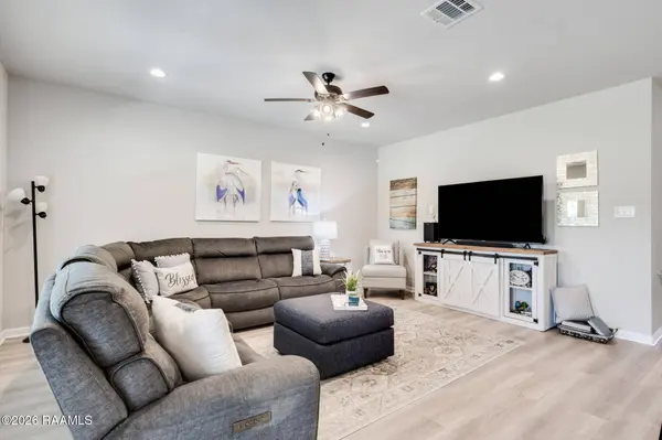 212 Crescent View LN, Duson, LA 70529