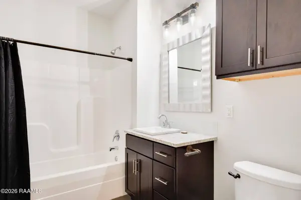 314 Highland Oaks LN, Lafayette, LA 70508