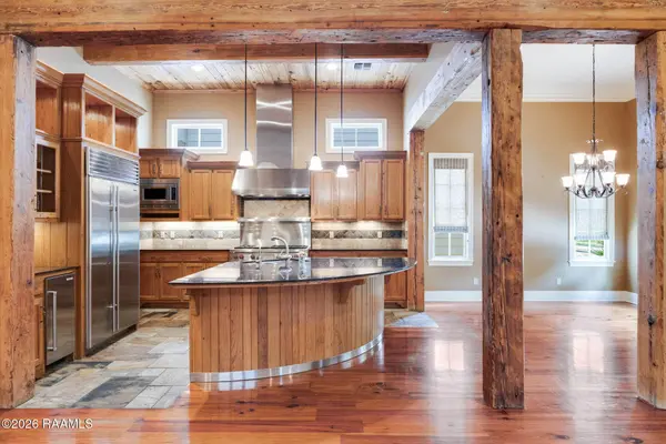 214 Settlers Trace BLVD, Lafayette, LA 70508