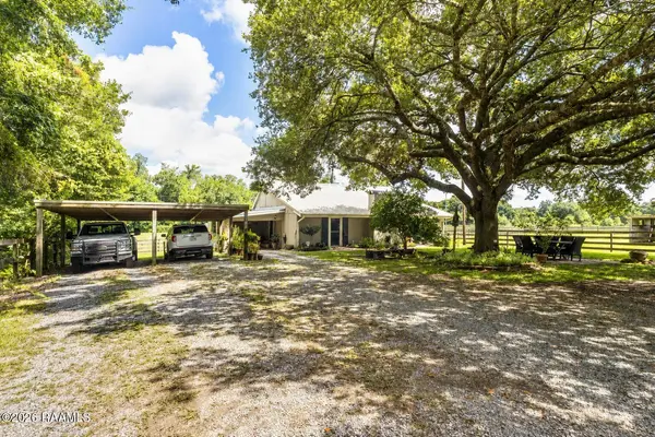 1651 Smede HWY, St. Martinville, LA 70582