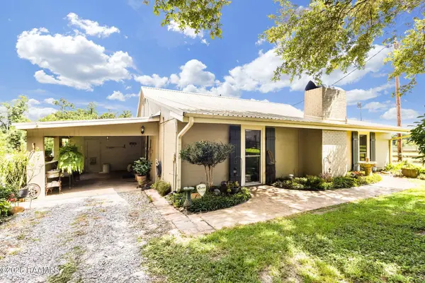 1651 Smede HWY, St. Martinville, LA 70582
