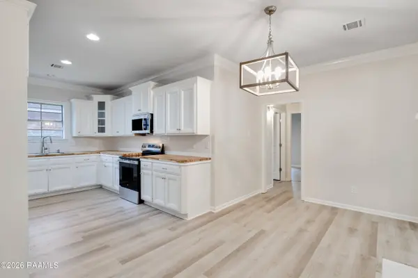 213 Colchester DR, Broussard, LA 70518