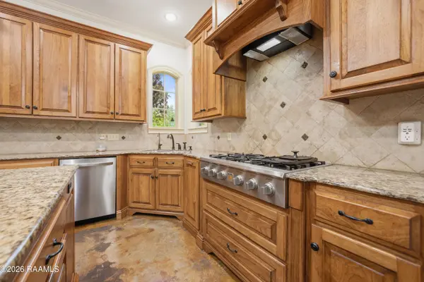 104 Daybreak DR, Sunset, LA 70584