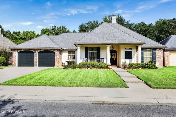 402 Southlake CIR