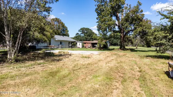 1013 S Main ST, Breaux Bridge, LA 70517
