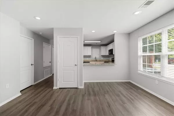 1428 W Netherland Way #4, Fayetteville, AR 72701