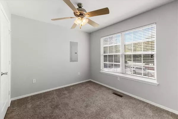 1428 W Netherland Way #4, Fayetteville, AR 72701