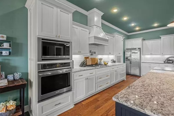 287 Penzo Ave, Tontitown, AR 72762