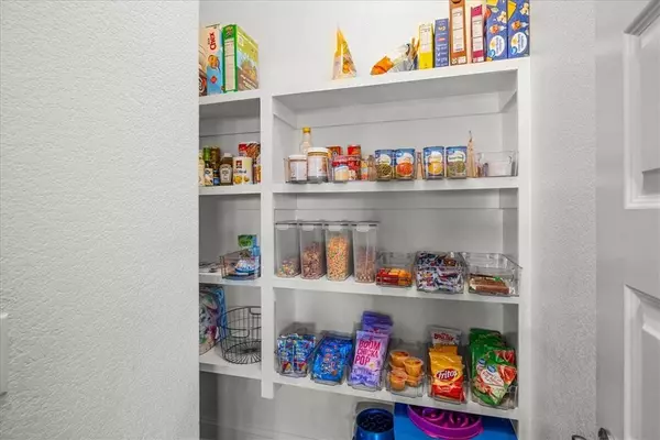 287 Penzo Ave, Tontitown, AR 72762