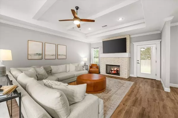 1840 Sunrise Cir, Centerton, AR 72719