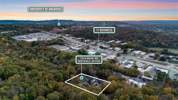 1753 N Walnut Ave, Fayetteville, AR 72703