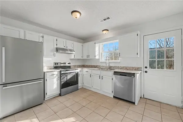 3409 SW Victoria Pl, Bentonville, AR 72712