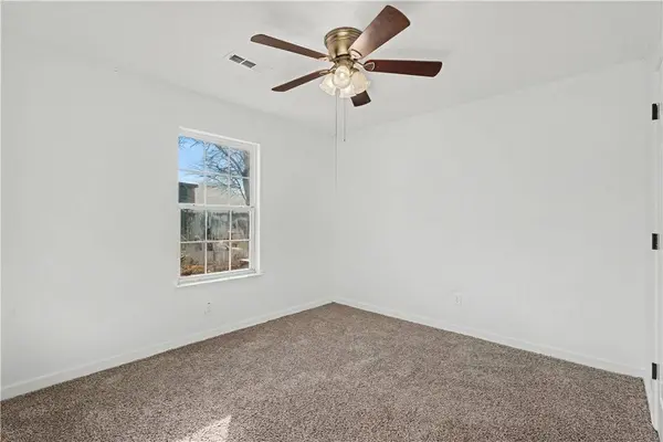 3409 SW Victoria Pl, Bentonville, AR 72712