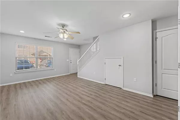 1428 W Netherland #1-2, Fayetteville, AR 72701