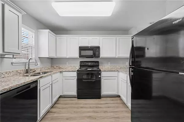 1428 W Netherland #1-2, Fayetteville, AR 72701