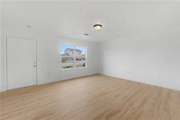 3501 SW Victoria Pl, Bentonville, AR 72712