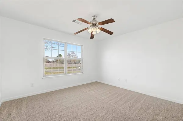 3300 SW Victoria Pl #2, Bentonville, AR 72712