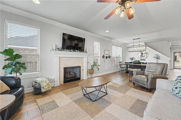 1425 S Hampton Xing, Cave Springs, AR 72718