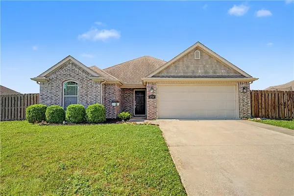 250 Genoa Way, Centerton, AR 72719