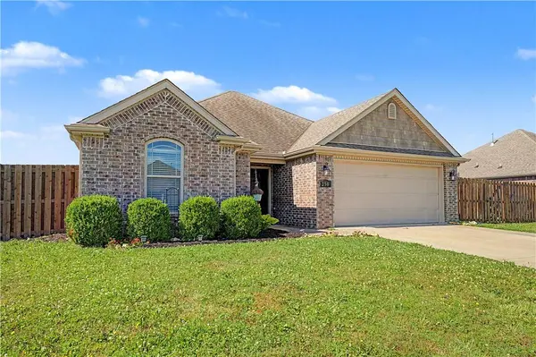 250 Genoa Way, Centerton, AR 72719