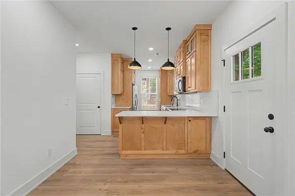 588 S Willow Ave #2, Fayetteville, AR 72701