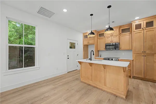 576 S Willow Ave #1-2, Fayetteville, AR 72701