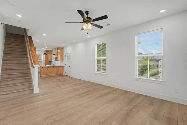 588 S Willow Ave #2, Fayetteville, AR 72701