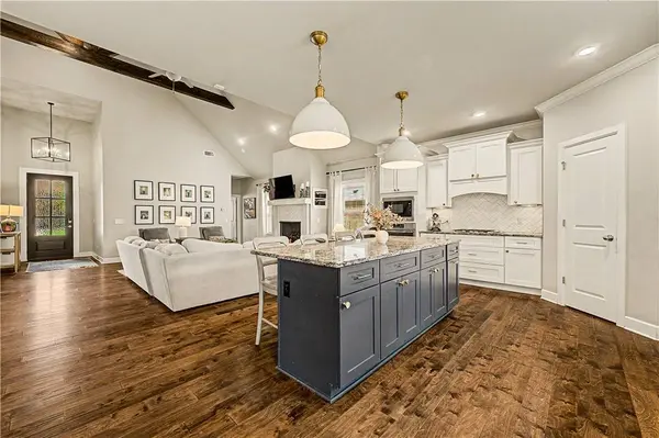 4202 SW Acres Ave, Bentonville, AR 72713