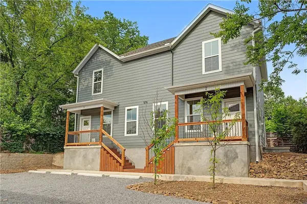 576 S Willow Ave #1, Fayetteville, AR 72701