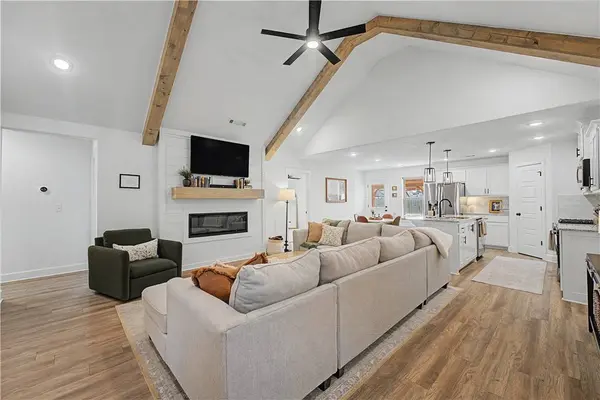 1011 Monarch Rd, Centerton, AR 72719
